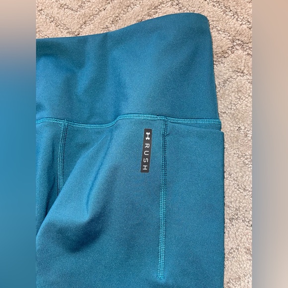 UA Rush Leggings - Picture 3 of 5
